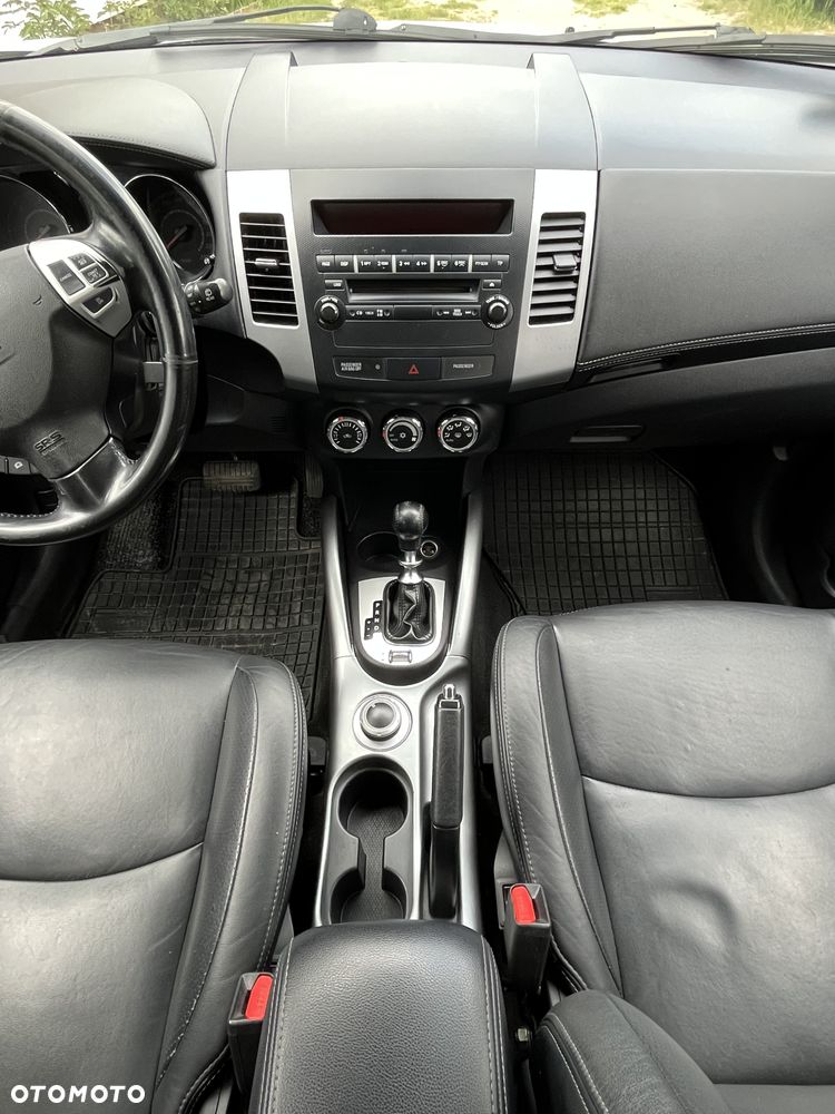 Citroën C-Crosser - 9