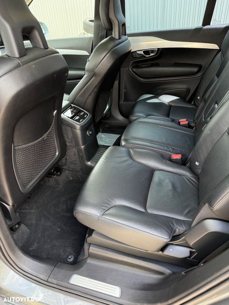Volvo XC 90 T8 AWD Recharge Geartronic Inscription Edition - 26