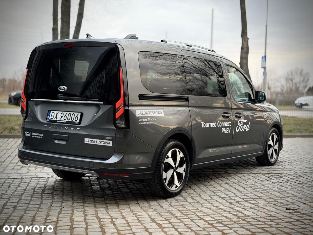 Ford Tourneo Connect Grand - 11