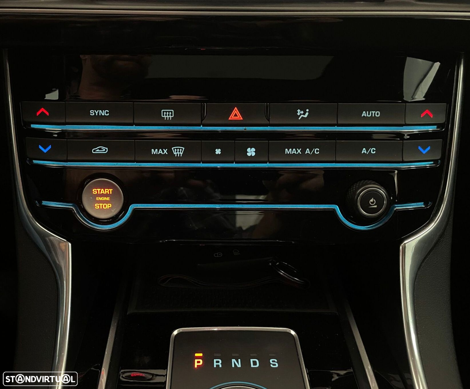 Jaguar XE 2.0 D R-Sport Aut. - 47