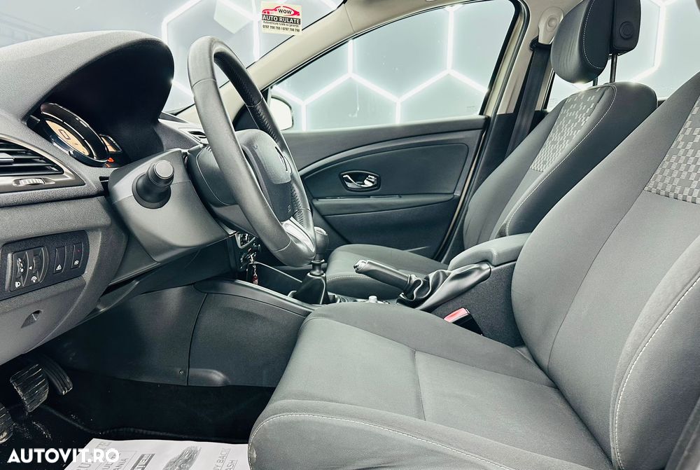 Renault Megane ENERGY dCi 110 Start & Stop Expression - 13