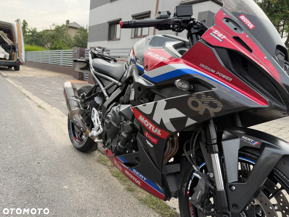 Suzuki GSX-R - 19