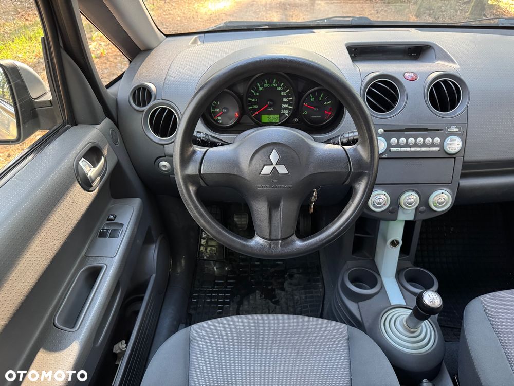Mitsubishi Colt 1.5 DI-D Invite - 17