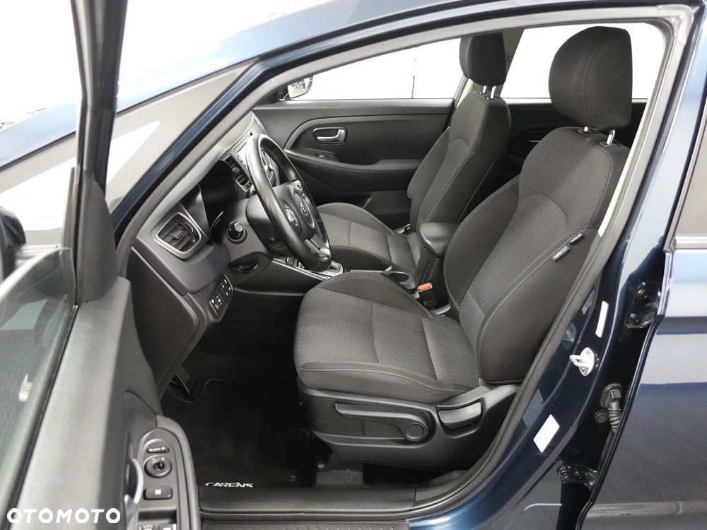 Kia Carens 1.7 CRDi 141 ISG Vision - 19