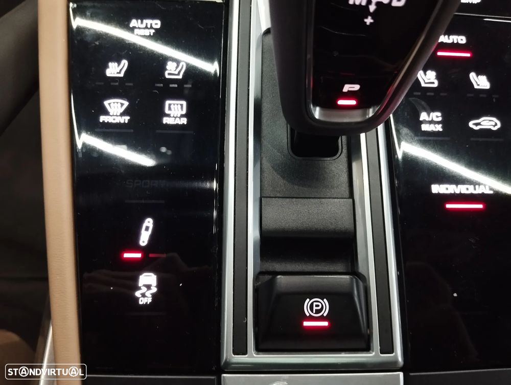 Porsche Cayenne Coupé Turbo S E-Hybrid - 59