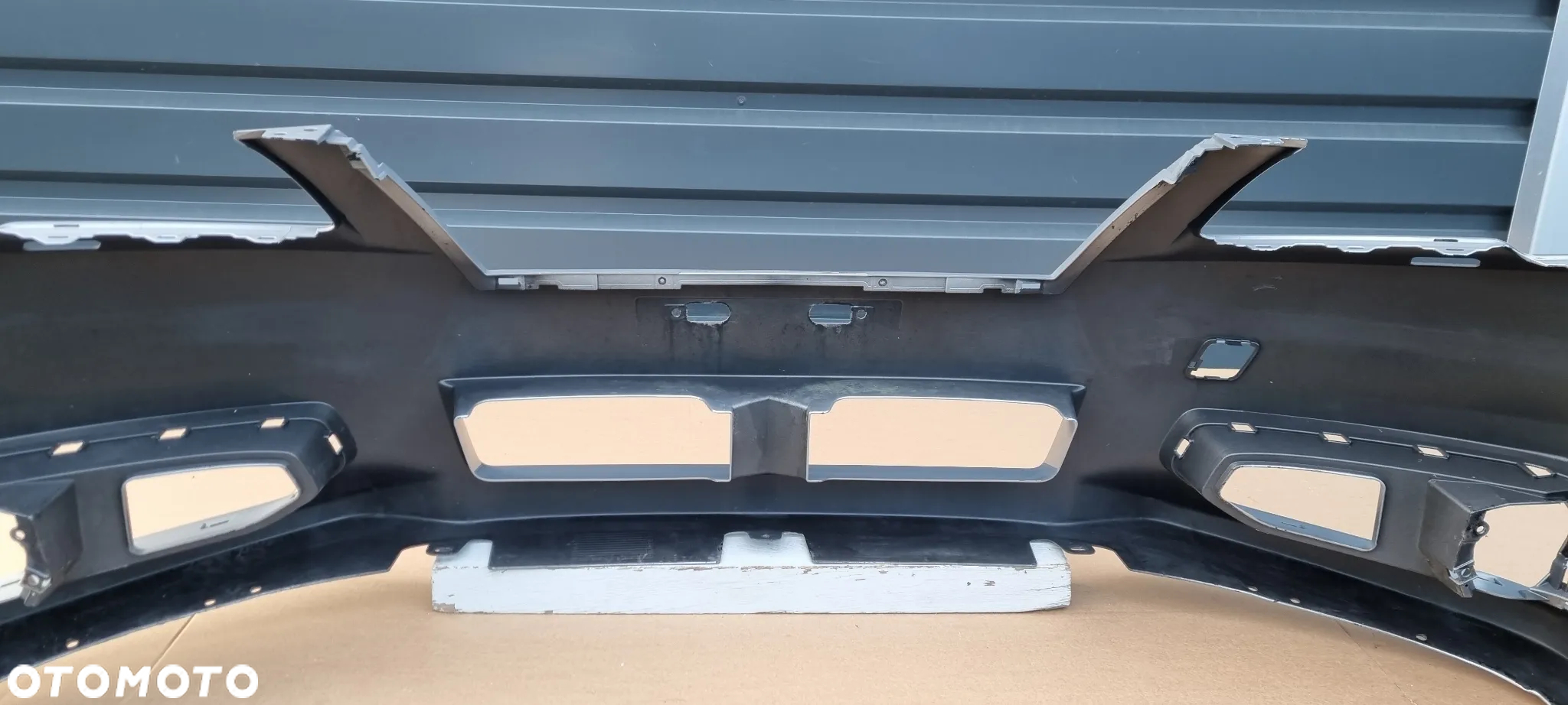 Subaru LEGACY V KOMBI 2010- zderzak przód oryginał MA041 - 9