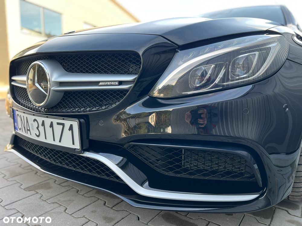 Mercedes-Benz Klasa C AMG 63 AMG Speedshift 7G-MCT - 16