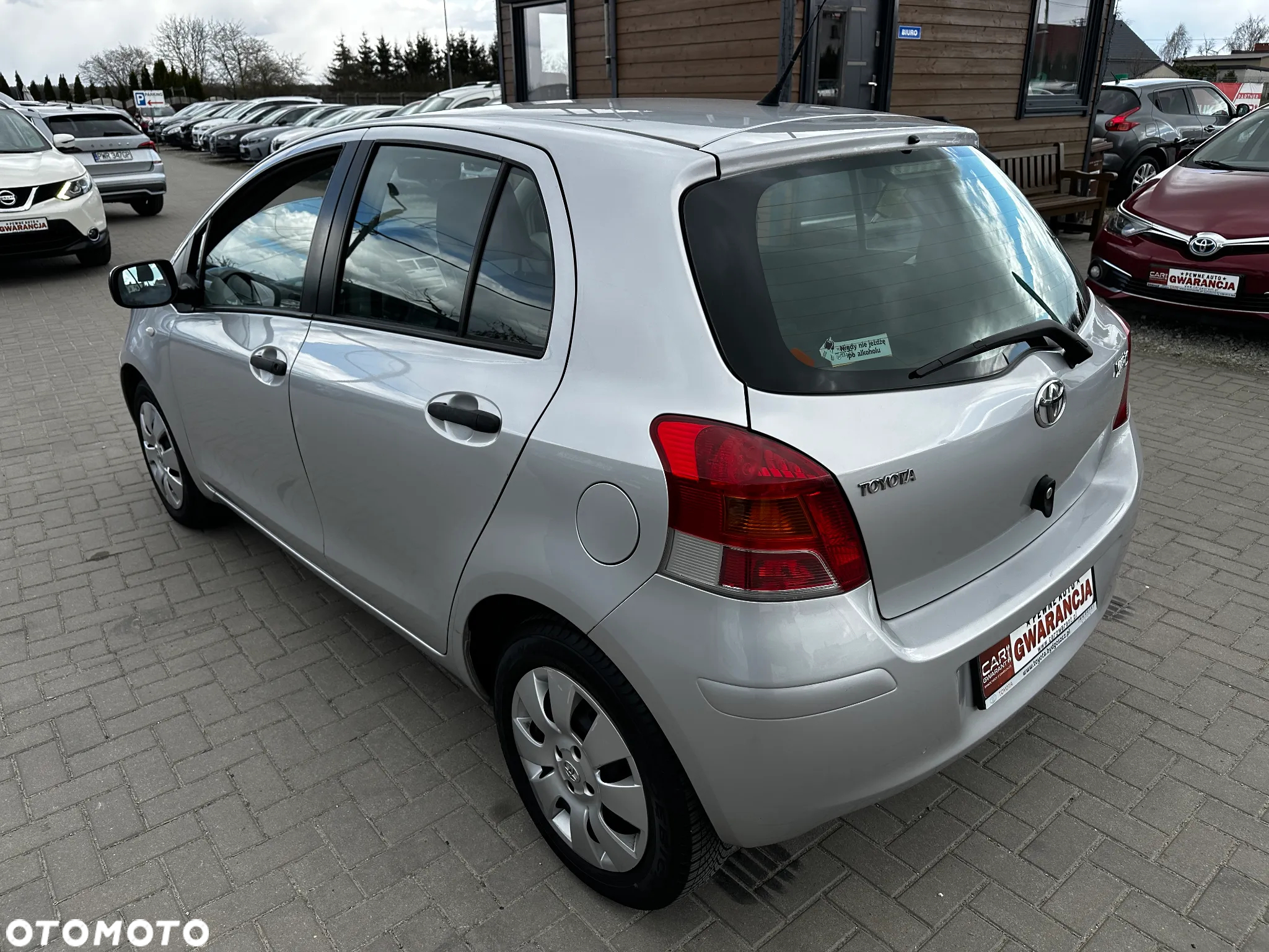 Toyota Yaris - 4