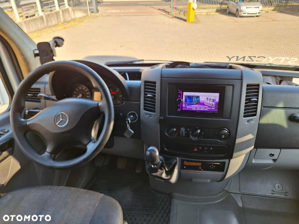 Mercedes-Benz Sprinter 519 - 6