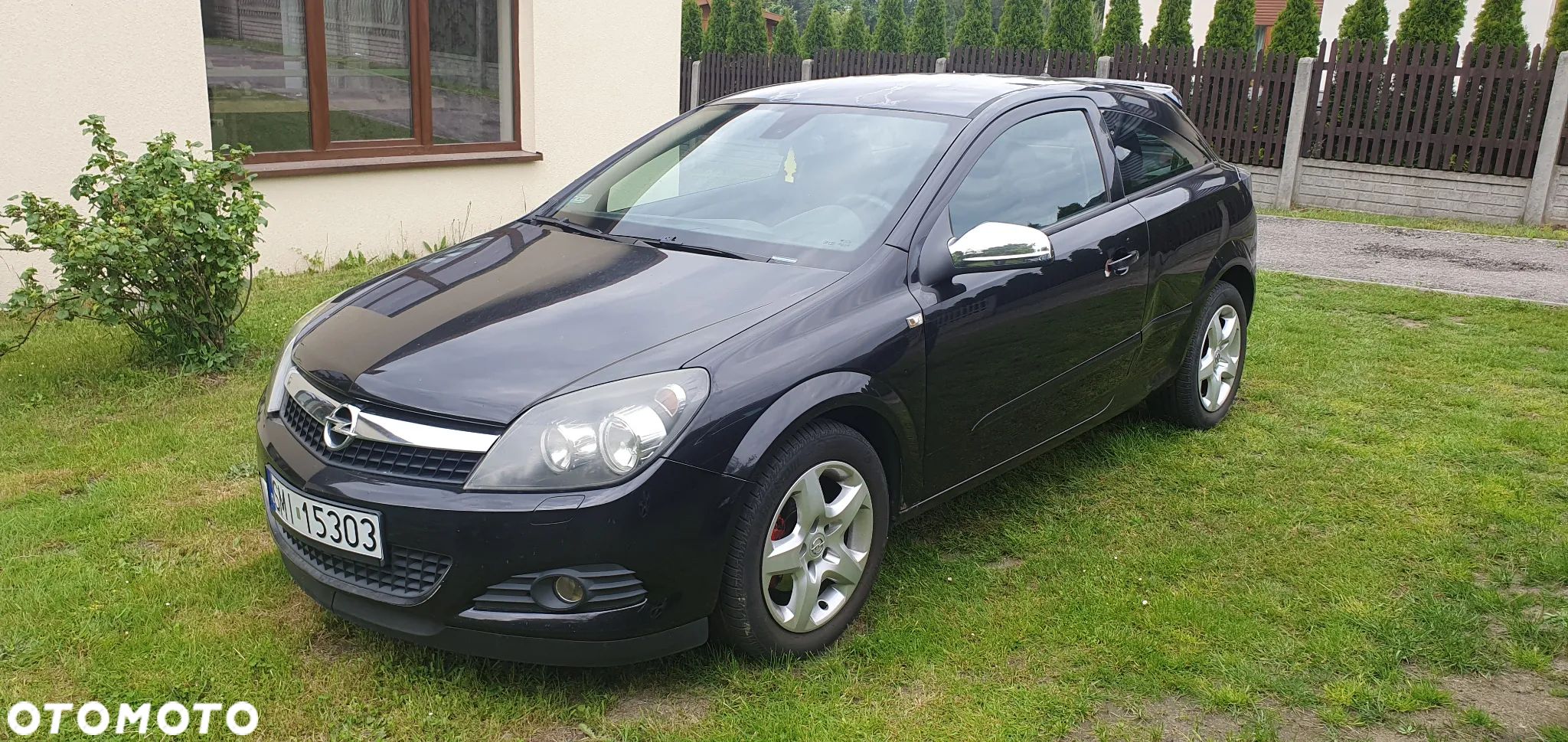 Opel Astra III GTC 1.6 Enjoy - 1