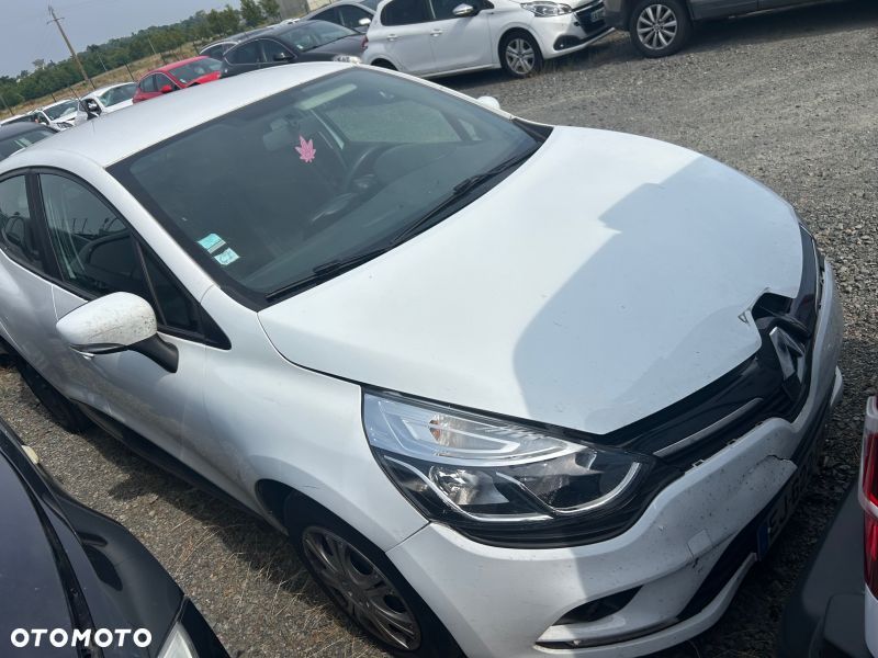 Renault Clio - 2