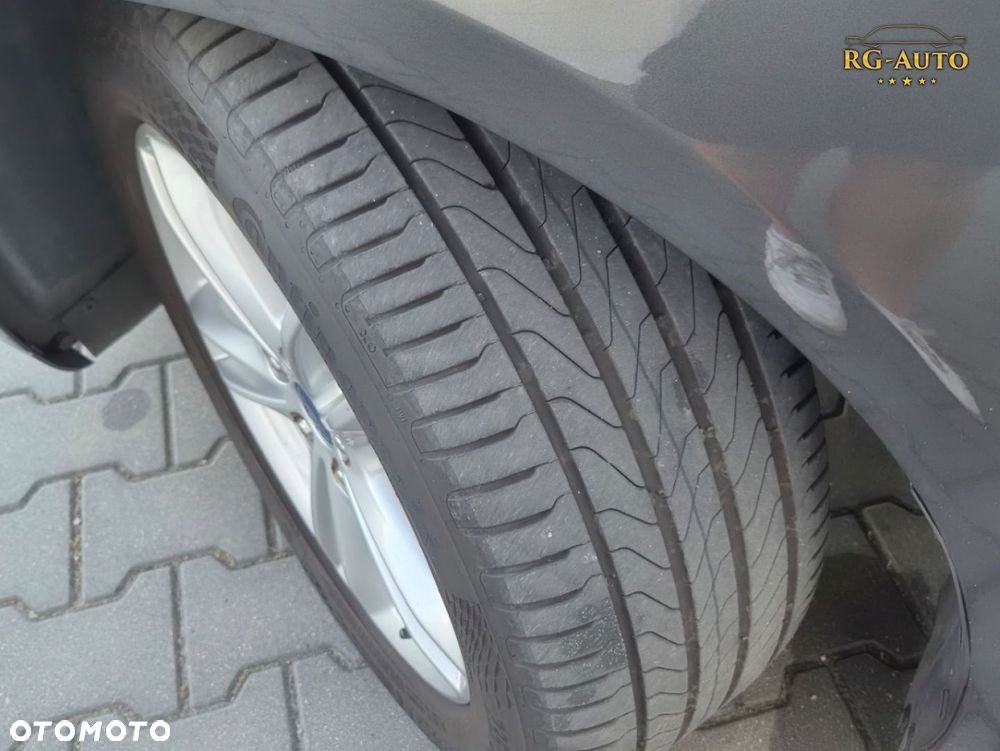 Ford Mondeo - 37