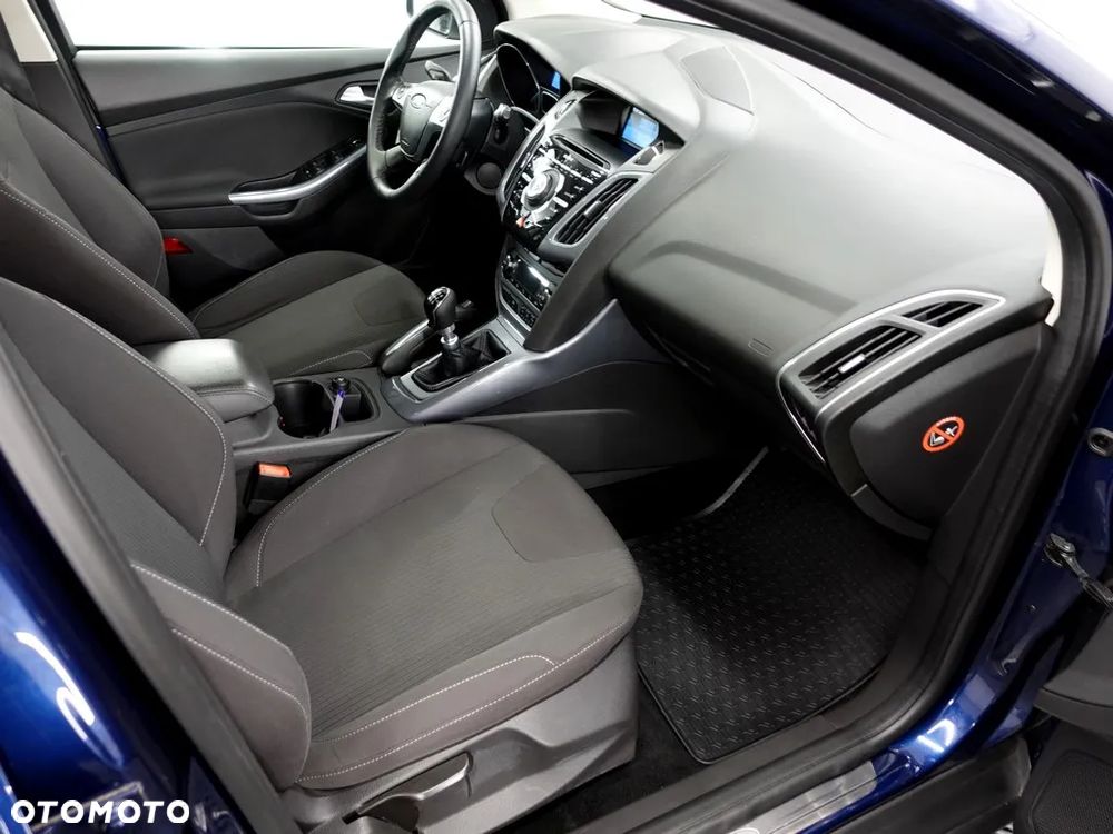 Ford Focus 1.6 EcoBoost Titanium - 9