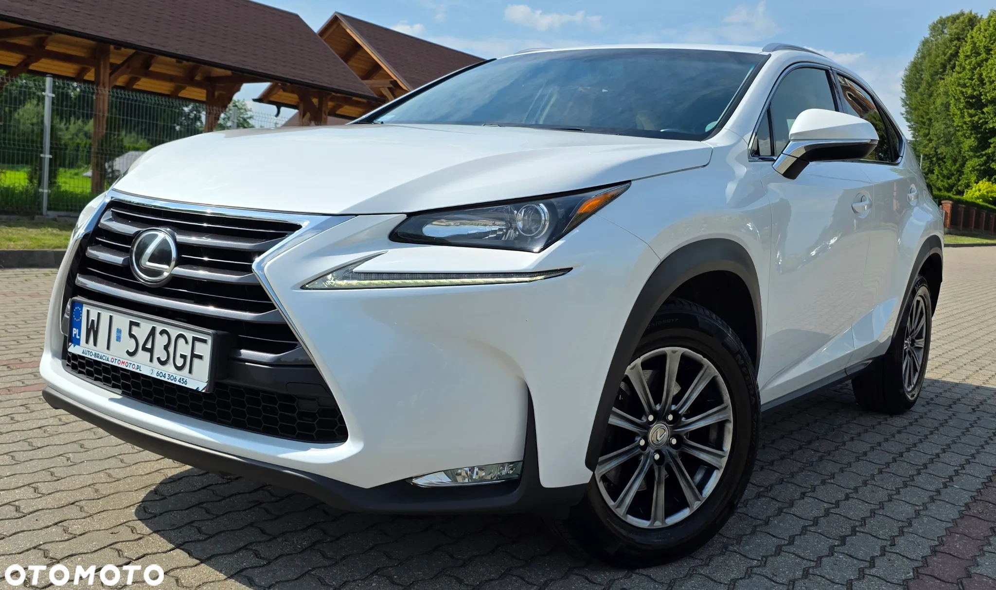 Lexus NX 200t Prestige AWD - 31