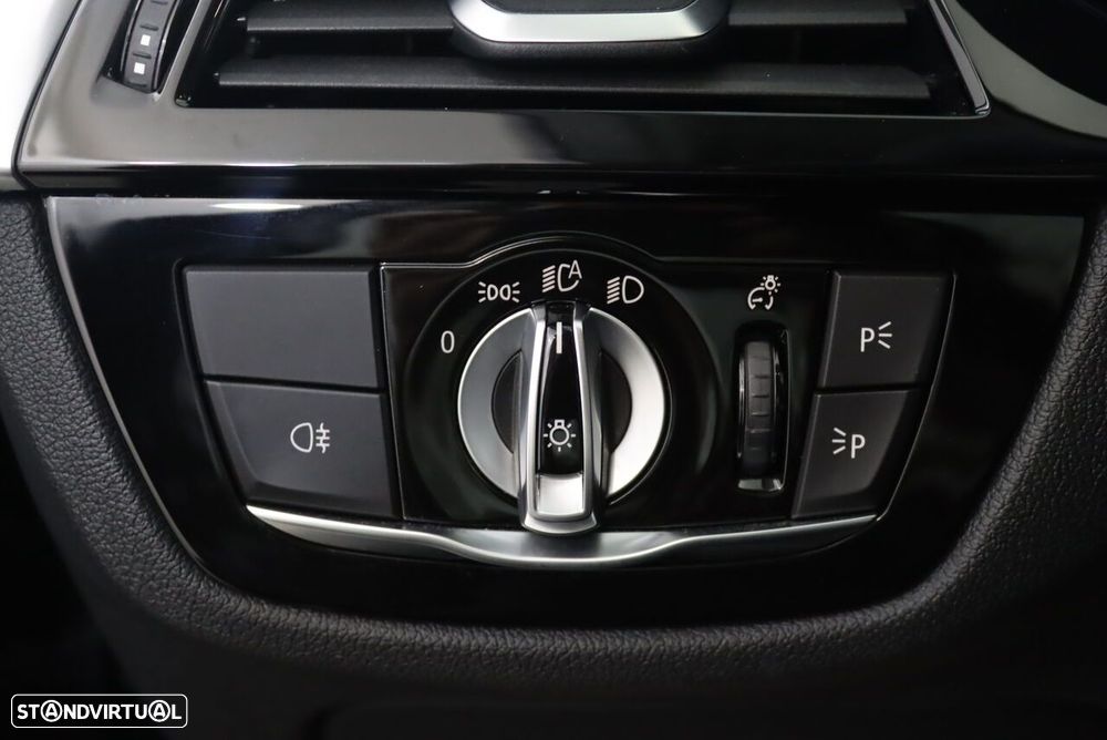 BMW 530 e Line Luxury - 20