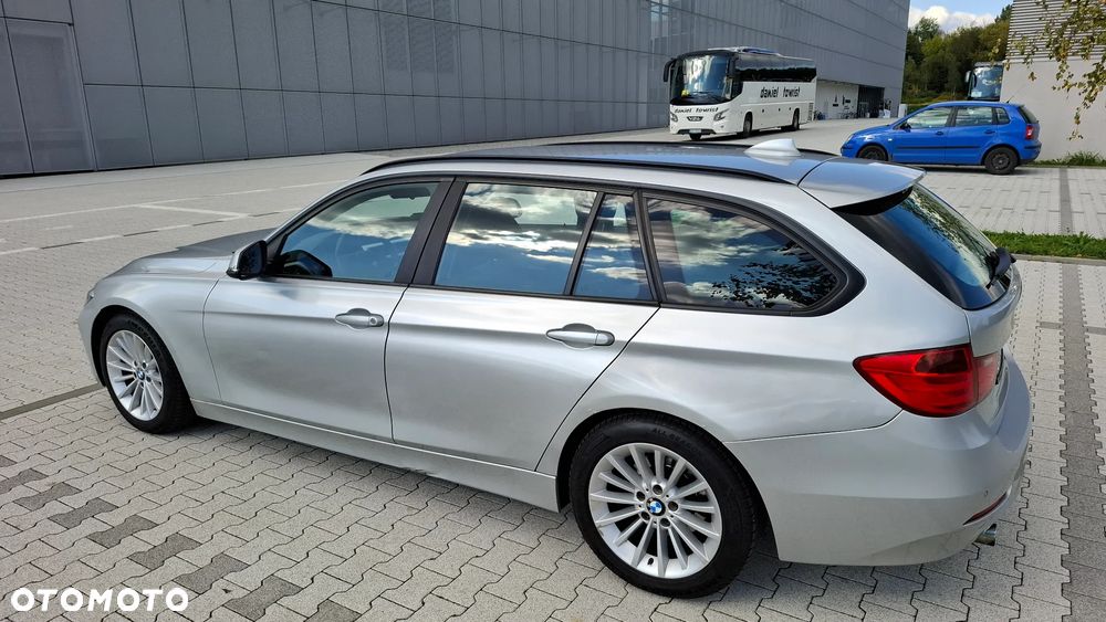 BMW Seria 3 318d Touring - 5