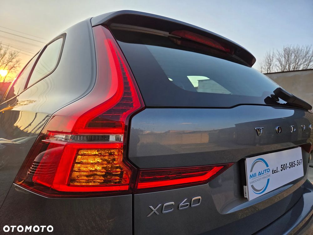 Volvo XC 60 T4 Momentum - 30