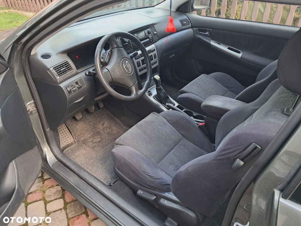 Toyota Corolla 2.0 D-4D Terra - 6