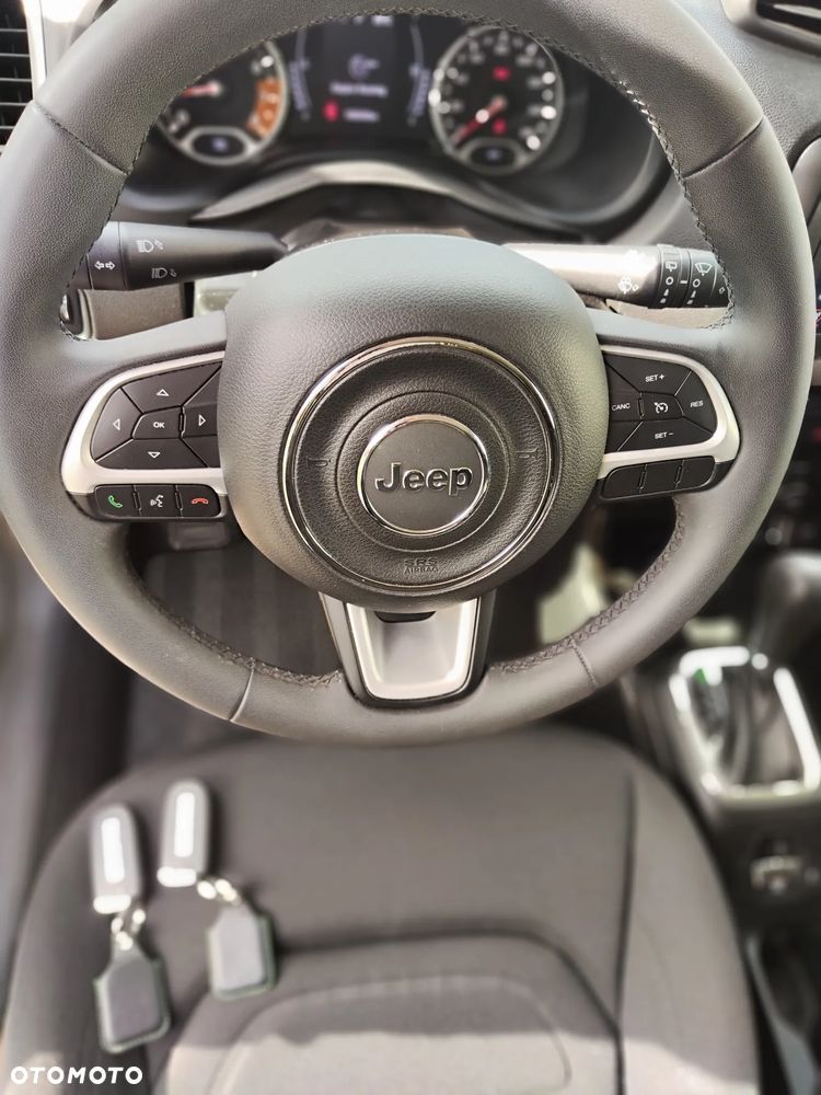 Jeep Renegade - 18