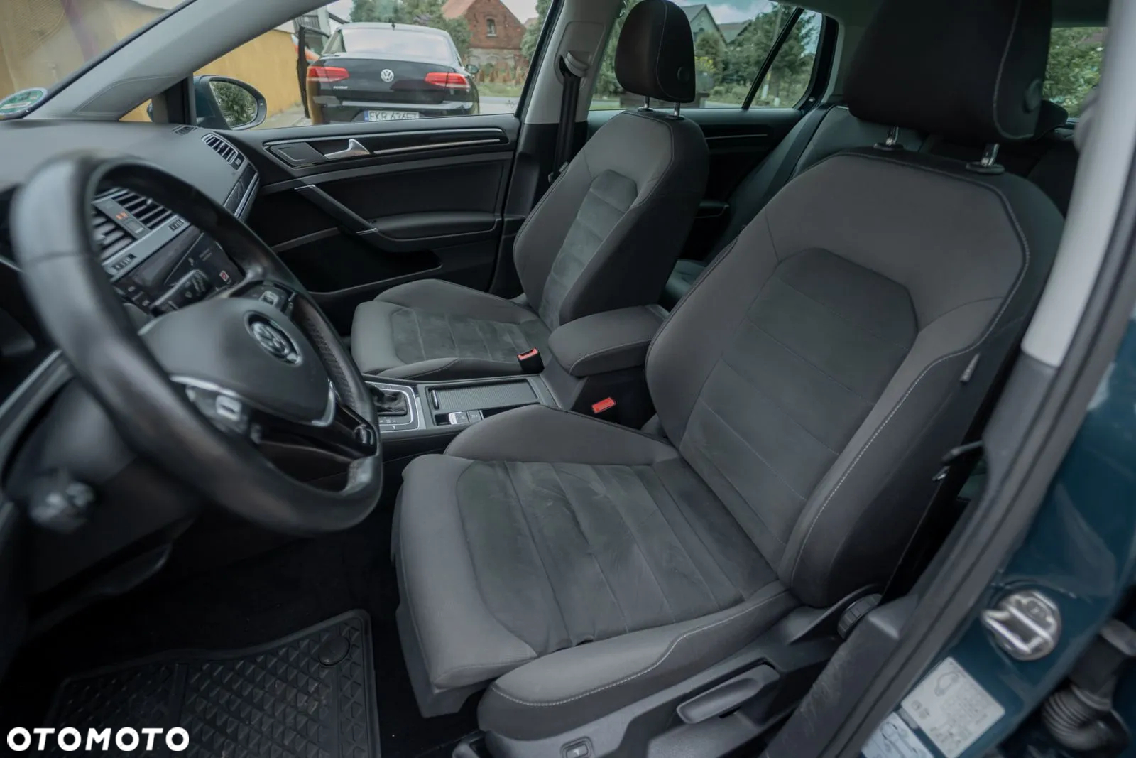 Volkswagen Golf 2.0 TDI SCR DSG Highline - 38