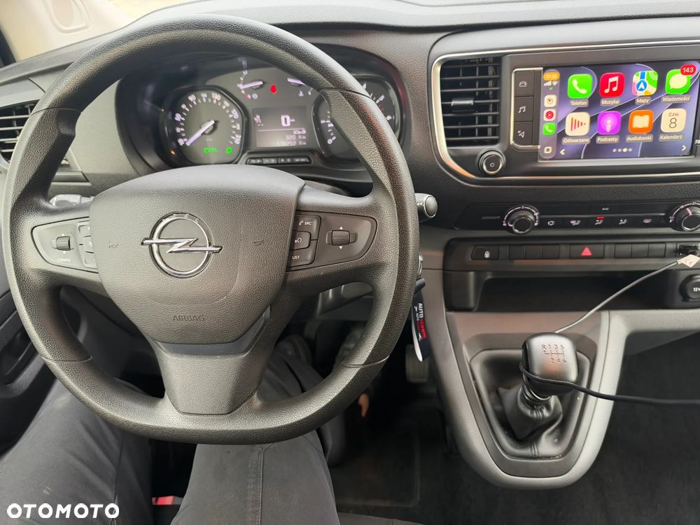Opel Vivaro - 11