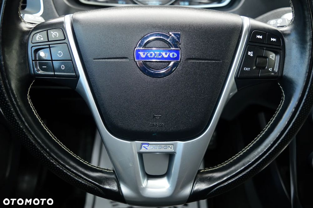 Volvo V40 D3 Geartronic R Design - 18