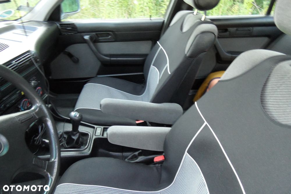 BMW Seria 5 525i - 13