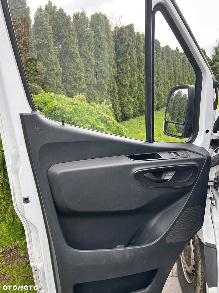 Mercedes-Benz sprinter - 18