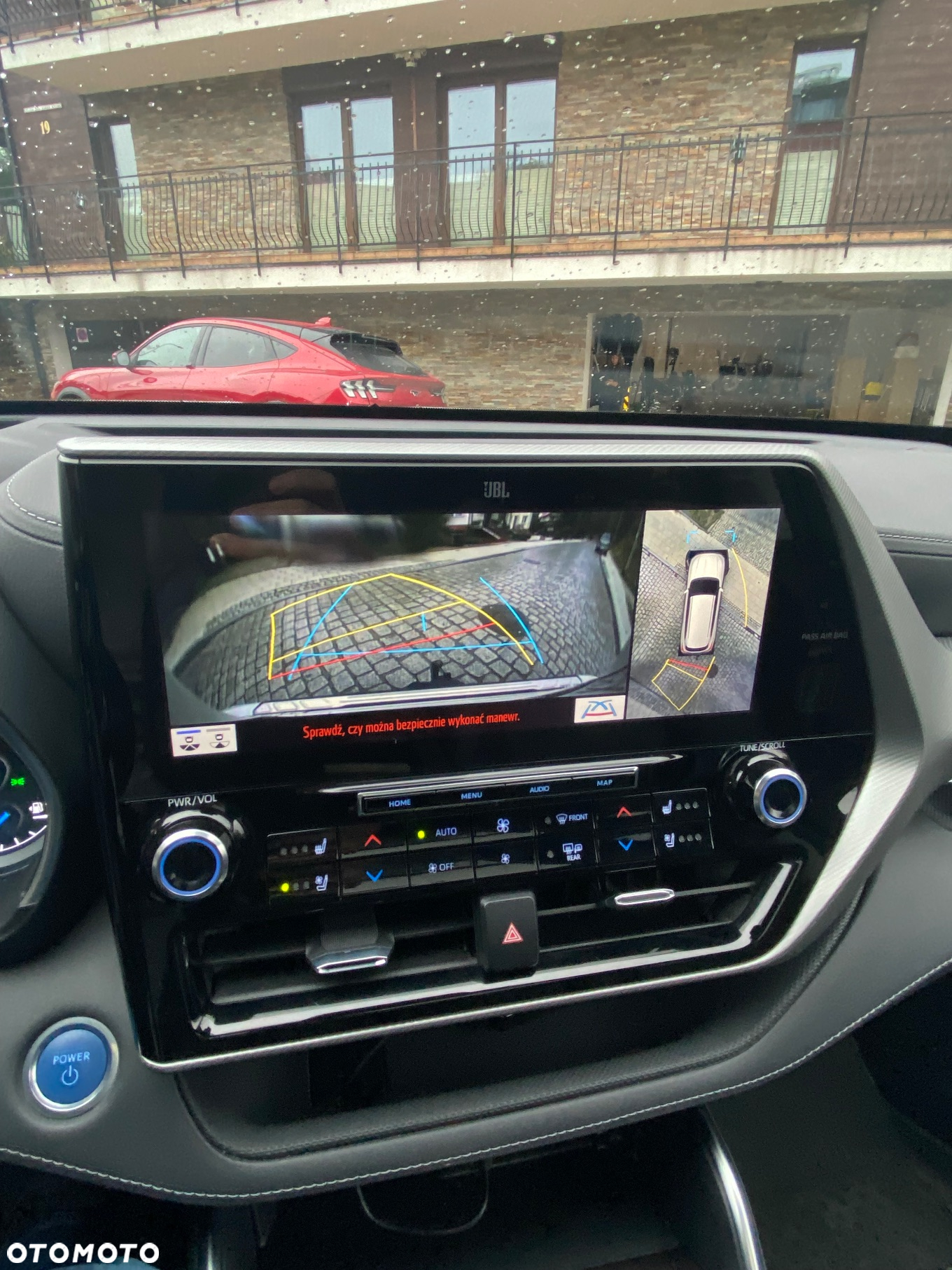 Toyota Highlander 2.5 Hybrid Executive - 10