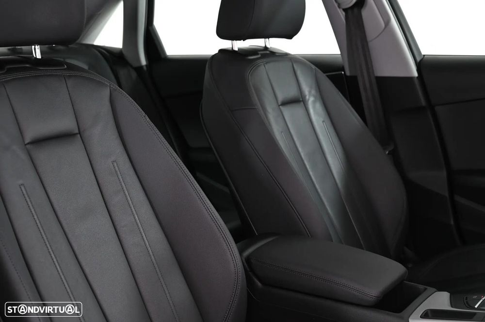 Audi A4 40 TDI S tronic - 26