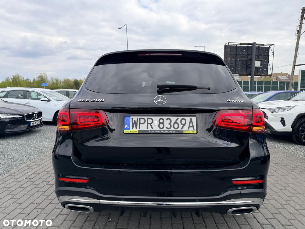 Mercedes-Benz GLC 200 4Matic 9G-TRONIC AMG Line - 12