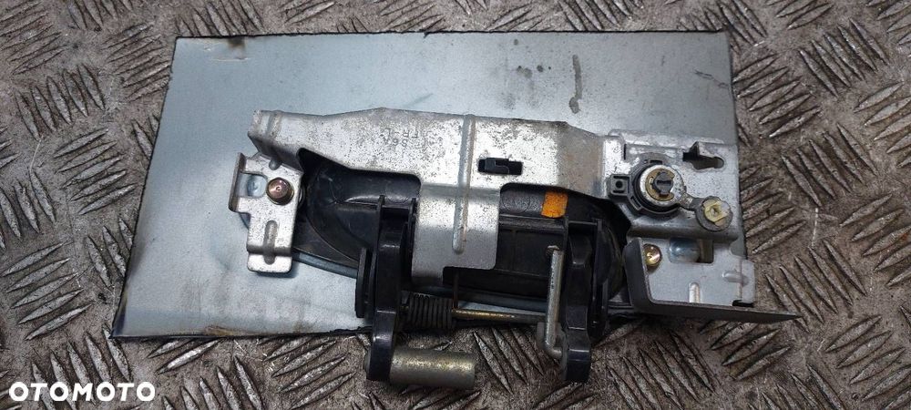 KLAMKA ZEWNĘTRZNA DRZWI LEWY PRZÓD HONDA CIVIC VII - 2