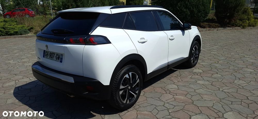 Peugeot 2008 1.5 BlueHDi Allure S&S EAT8 - 11