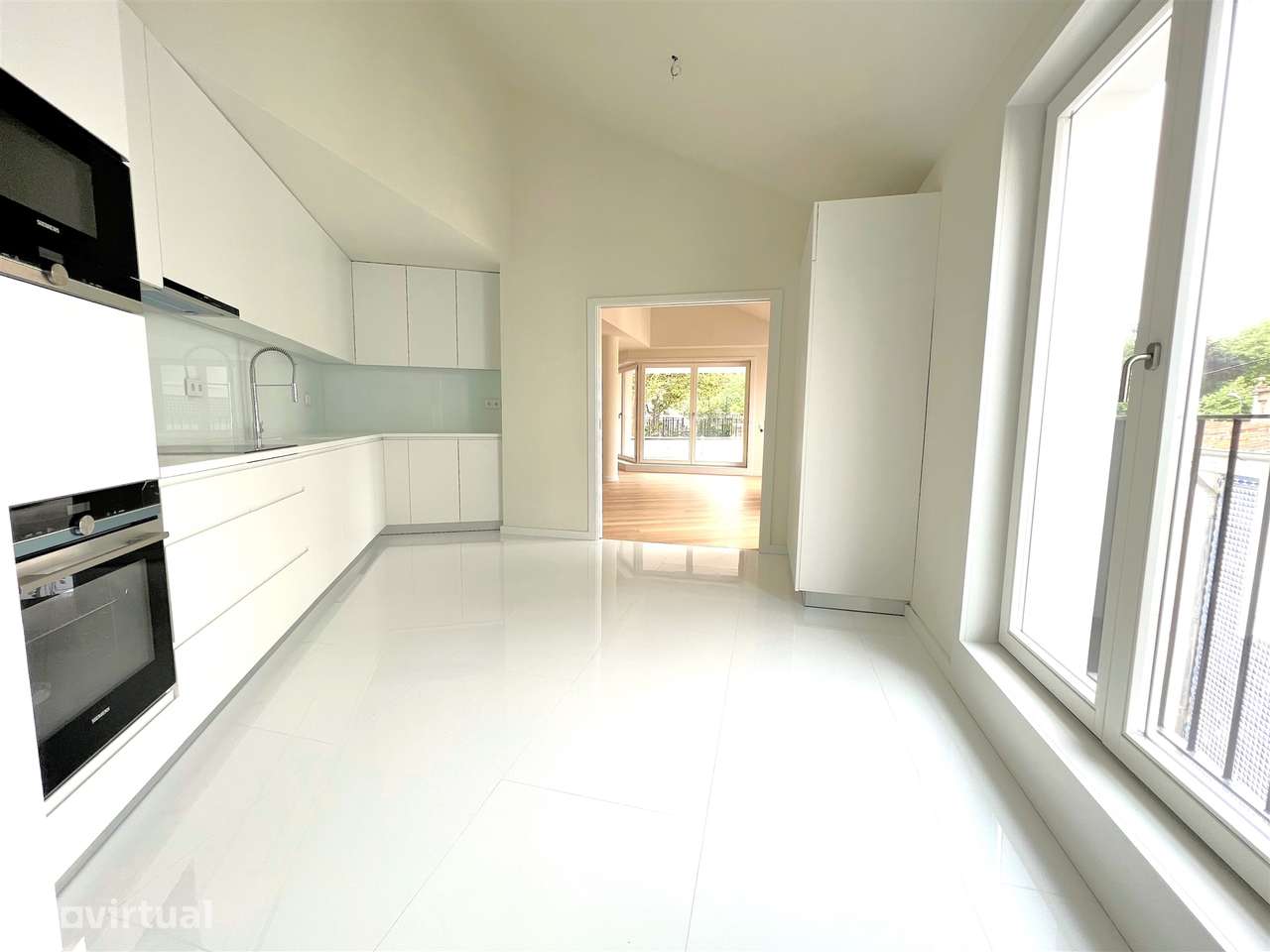 T4 duplex na Foz Velha c terraço - Grande imagem: 5/25