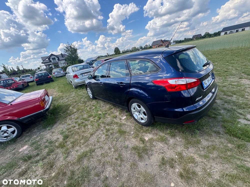 Ford Focus 1.6 TDCi DPF SYNC Edition - 11