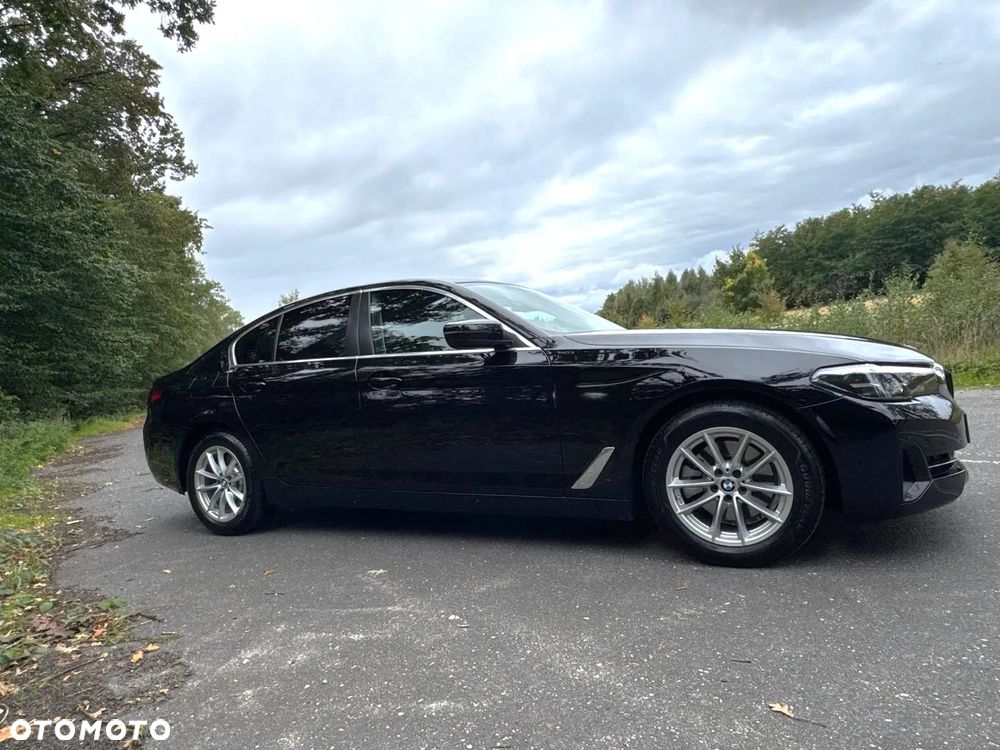 BMW Seria 5 520d xDrive MHEV - 7