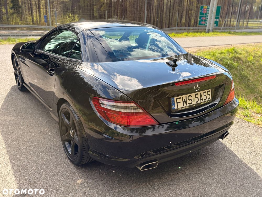 Mercedes-Benz SLK 350 (BlueEFFICIENCY) 7G-TRONIC CarbonLOOK Edition - 6
