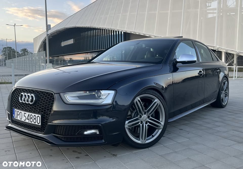 Audi S4 Limousine - 1
