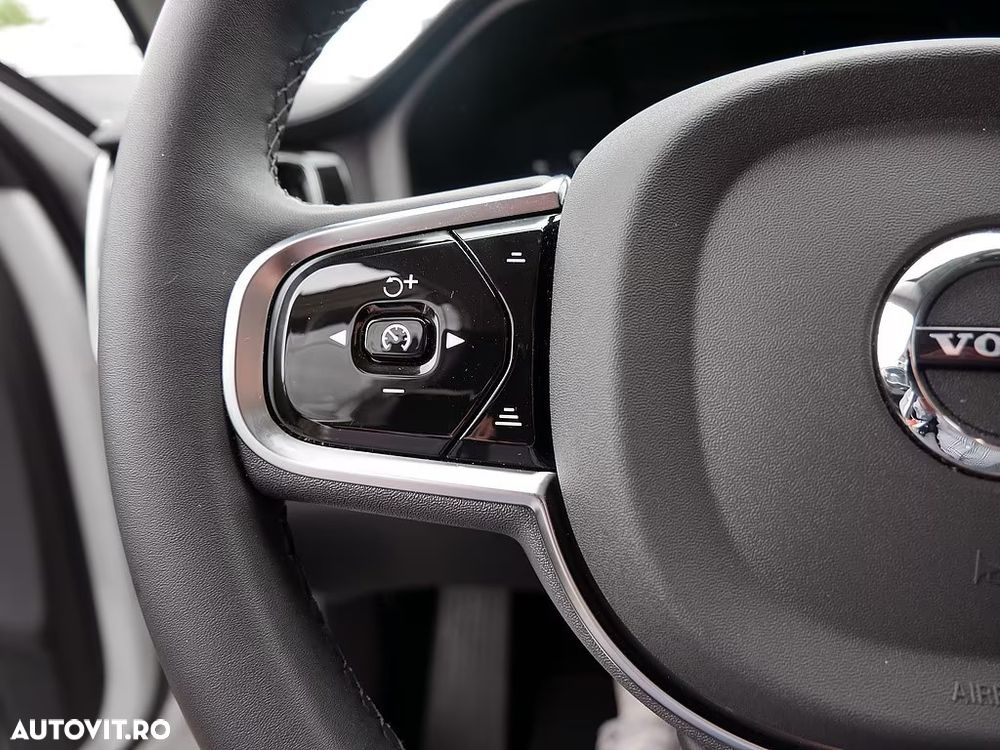 Volvo S60 T8 Recharge AWD Ultimate Dark - 14