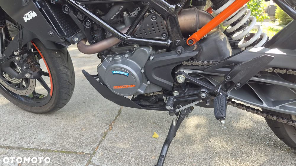 KTM Duke 125 - 14