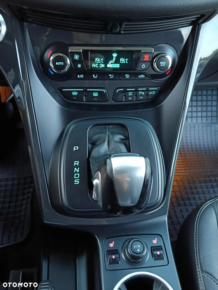 Ford Kuga 2.0 TDCi 4WD Titanium Plus - 22