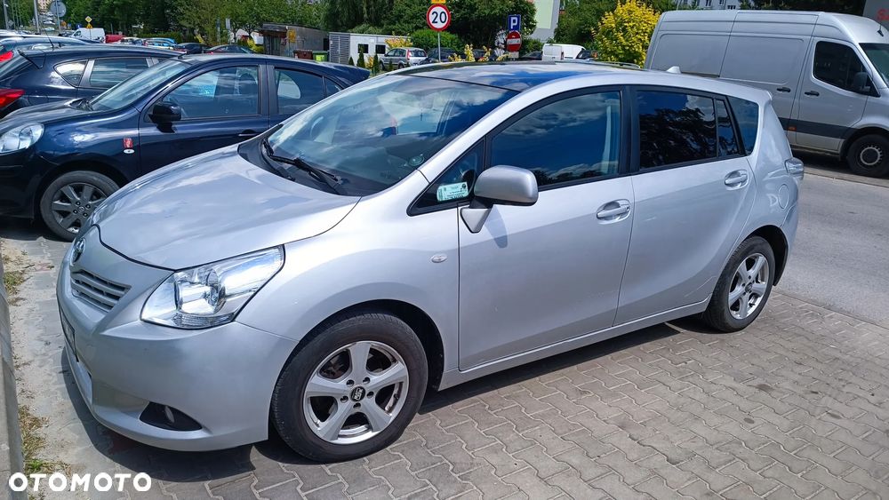 Toyota Verso 2.0 D-4D Luna 7os - 3