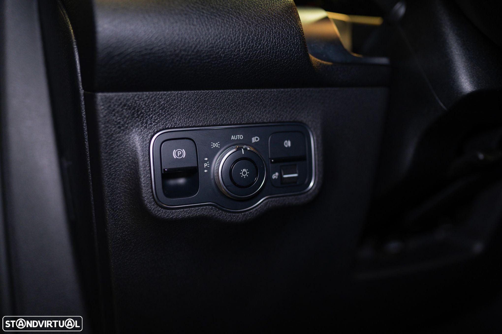 Mercedes-Benz GLB 180 d Style - 30