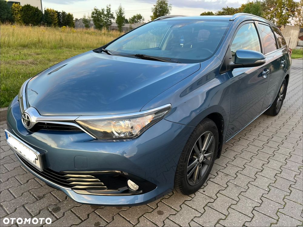 Toyota Auris - 2