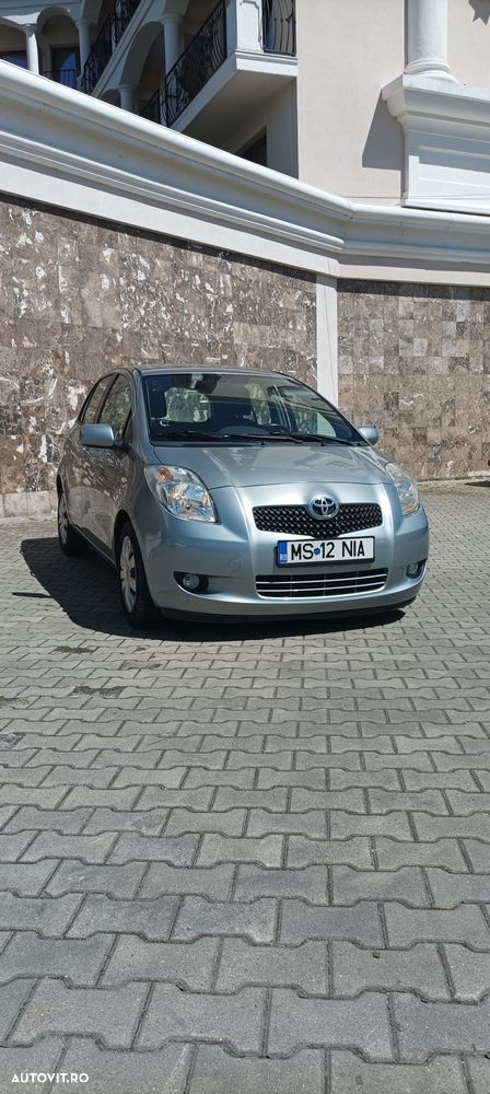 Toyota Yaris 1.4 D-4D Aut Sol - 3
