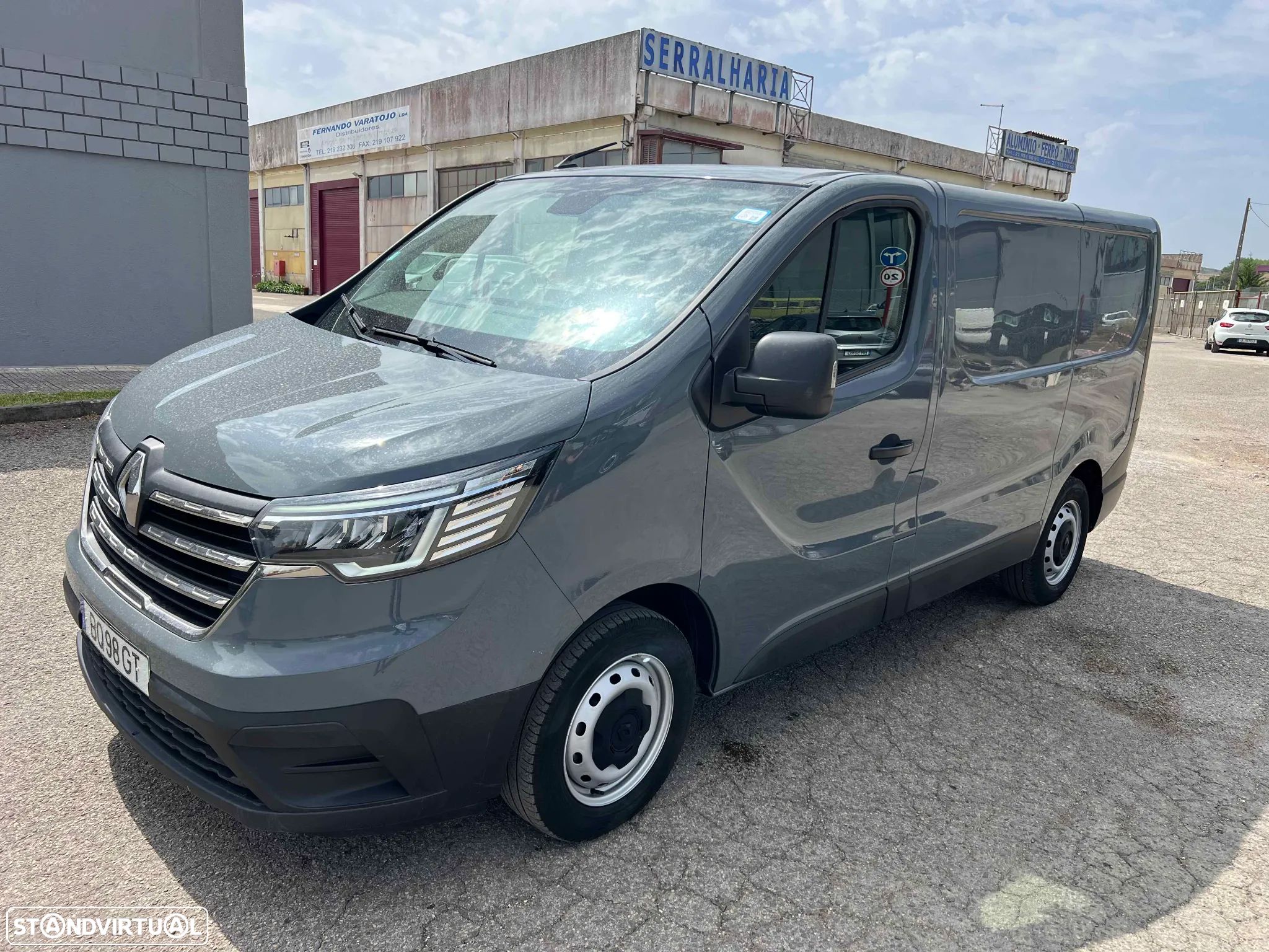 Renault Trafic L1H1 2.0 dci 130CV - 1