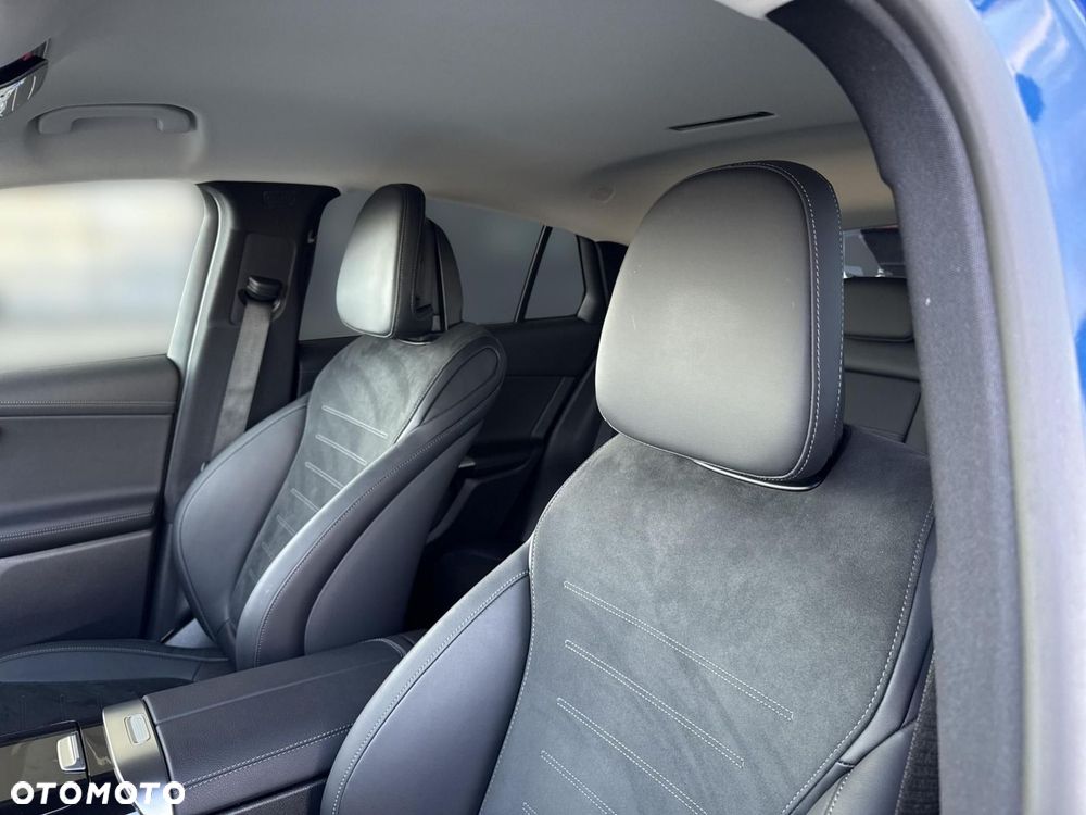 Mercedes-Benz GLC - 12