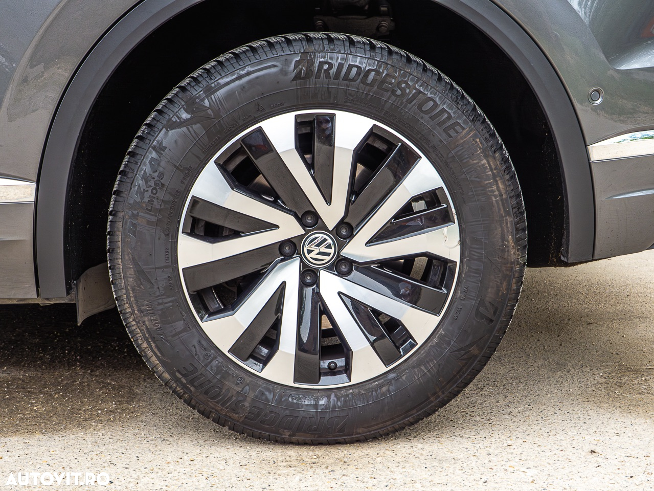 Volkswagen Touareg 3.0 V6 TDI 4Motion DPF Automatik - 18