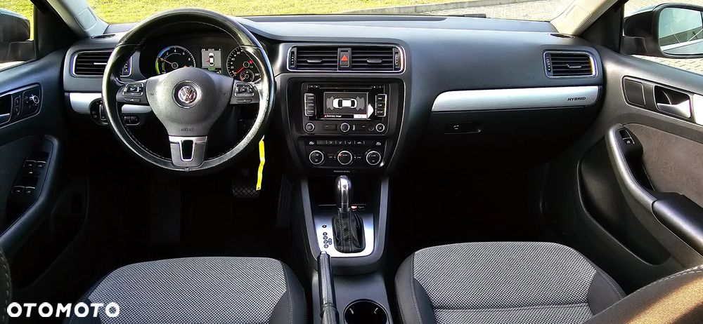 Volkswagen Jetta - 6