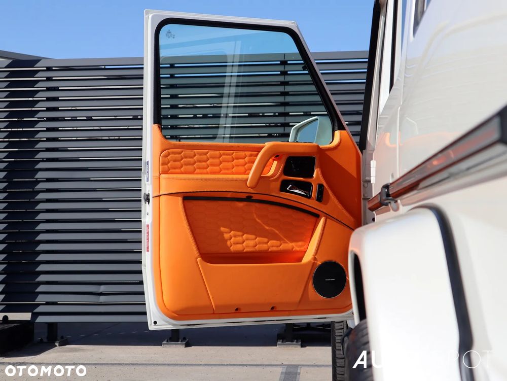 Mercedes-Benz Klasa G 63 AMG AMG SPEEDSHIFT 7G-TRONIC - 16